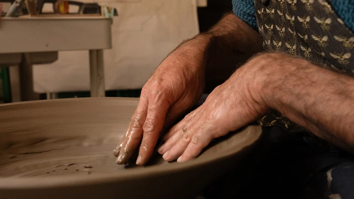 Sculptural terracotta jar crafted by Atelier De Maindis for landscape architects